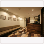 ひより接骨院の受付・待合室